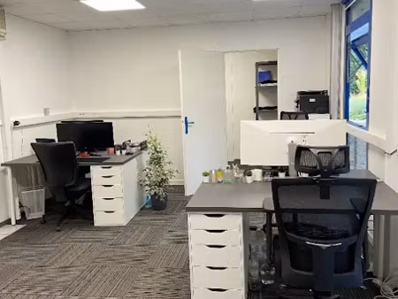 location locaux professionnels 82 m² à saint-jean (31240)  1 104 €