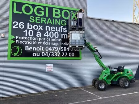 boxes de stockage  neufs  couverts  fermés et sécurisés