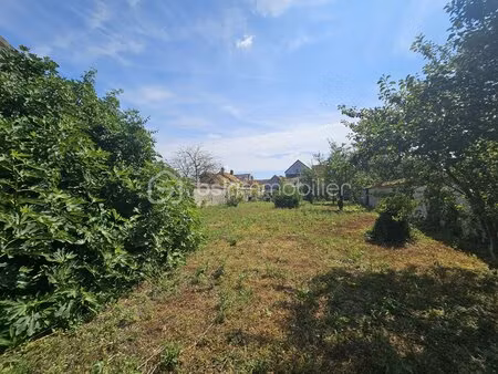 terrain de 574 m² à boynes