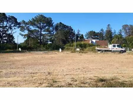 a vendre terrains viabilisés de 605 m² à 3 mn du magnifique bourg du village d’arcangues