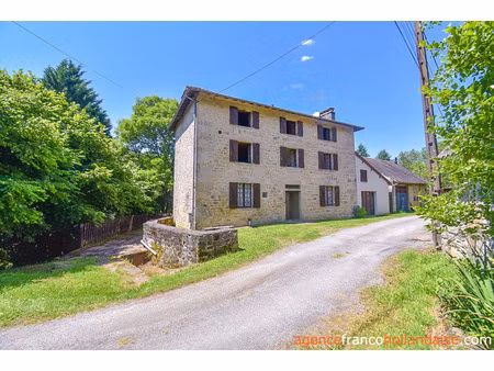 le charme de la pierre à deux pas de vassivière