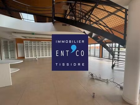 location bureau 450 m² à boé (47550)