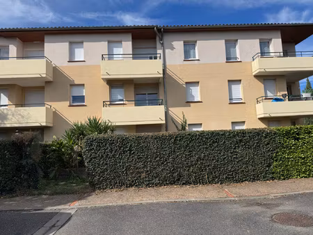 appartement t3 de 62m2 au 1 er étage avec balcon