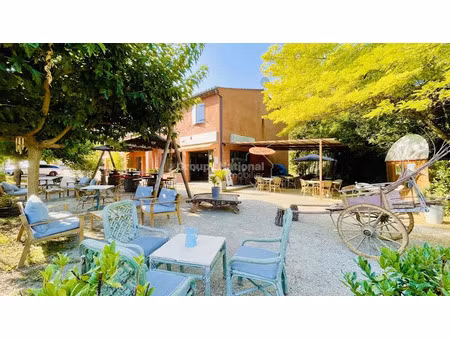 vente locaux professionnels à villecroze (83690)  125 000 €