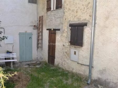 vente maison 2 pièces 40 m² lambruisse (04170)