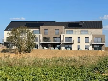 superbe appartement 2 chambres - grande terrasse et jardin
