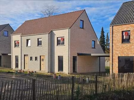 energiezuinige halfopen bebouwing met 4 slaapkamers