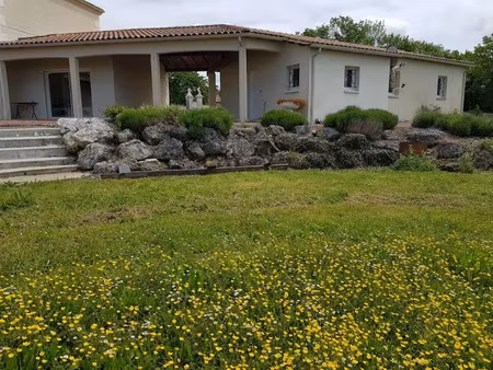 vente maison 6 pièces 420 m² à essouvert (17400)  567 000 €