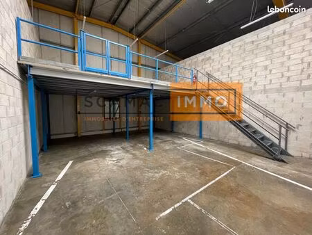 local d'activité 179 m²