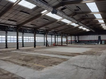 49 -angers  zi 1ère couronne   locaux d'activité 1900 m2à ve