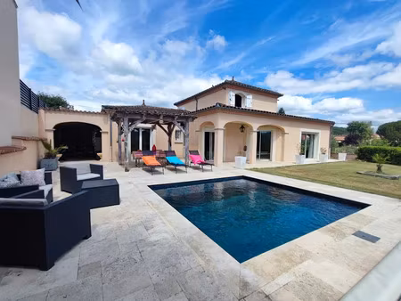 vente maison 4 pièces 157 m² à bretenoux (46130)  420 000 €