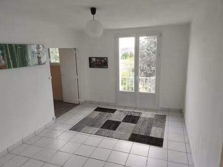 location appartement 2 pièces 43 m² à blois (41000)