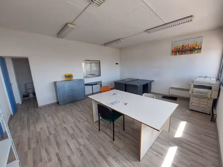 local d'activité 30133 les angles - proche cosmos