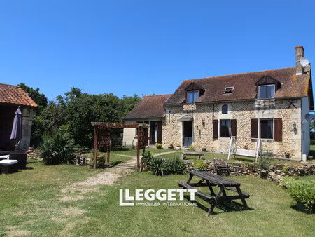 maison 13 pièce(s)  la puye