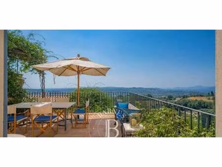 maison avec piscine et terrasse châteauneuf-grasse (06)