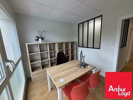 location local commercial 10m2 saint-jean-de-luz 64500 - 500 € - surface privée