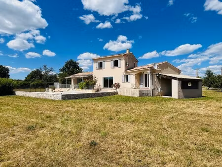 maison de luxe à vendre à simiane-la-rotonde