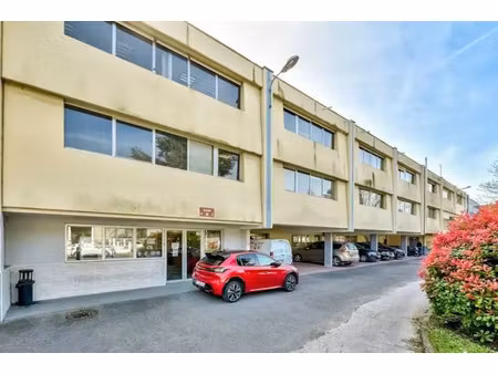 location local d'activités neuilly sur marne 93330