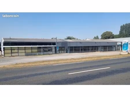 local commercial de 727m²