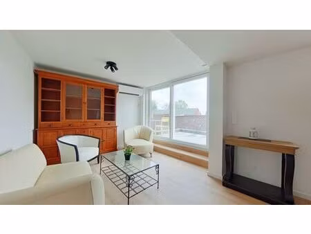 charmant appartement proche de la gare de rebaix