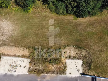 vente terrain 430 m² à eymeux (26730)  81 000 €