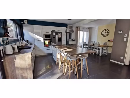 vente contemporaine 5 chambres + bureau de 171m2 habitable avec jardin et garage sans vis 