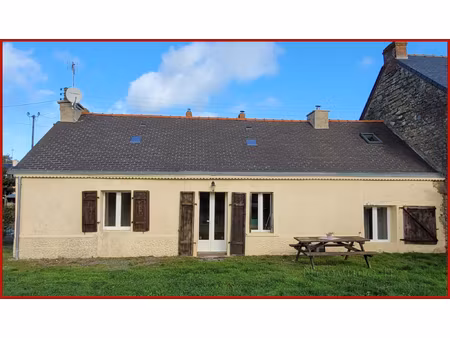 vente maison en pierre de plain pied avec jardin