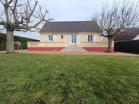 vente maison très bon état avec sous sol et joli terrain sans vis à vis