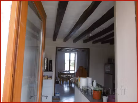 vente maison de bourg 2 chambres cour jardin de 300 m2 dépendances