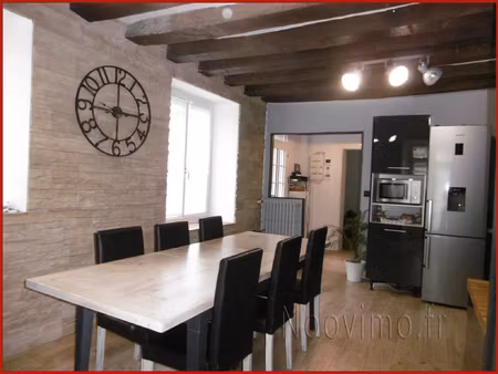 vente centre. maison 120 m2. 4 ch. 650 m2 de jardin avec accès rivière. grand garage de105