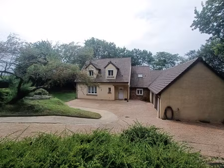 vente 20 min le mans  5 chambres  2100m² de terrain