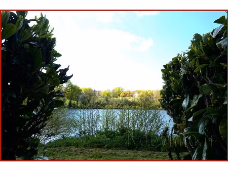 vente terrain 500 m2 proche étang et centre bourg
