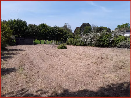 vente tres beau terrain constructible