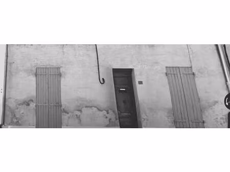 location pour commerce dans maison ancienne à pertuis