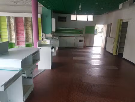 location commerce 86 m² à fontaine (38600)