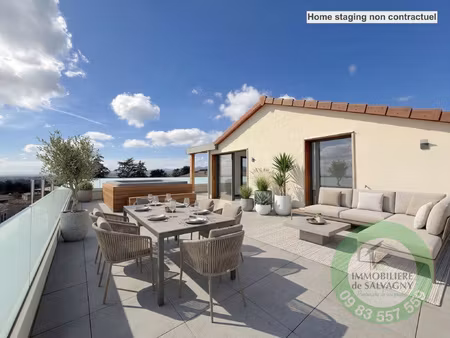 a vendre superbe t3 en duplex en coeur de village avec terra