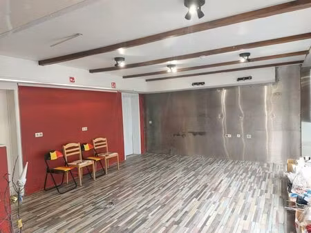 immeuble mixte appartement + rez commercial bien situé