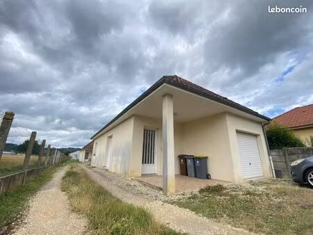 immeuble 9 pièces 180 m²