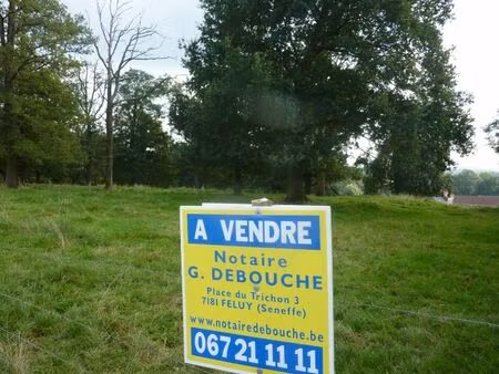 parcelle de bois de ± 2 ha 23 a en zone forestière
