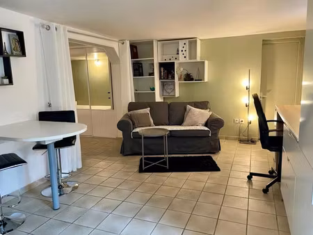 location meublée appartement 1 pièce 25 m² à neuville-sur-oise (95000)  700 €