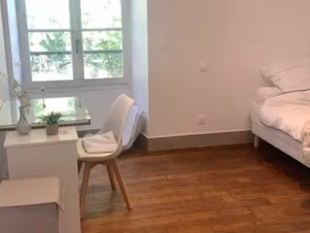 location meublée appartement 1 pièce 25 m² à orsay (91400)  800 €