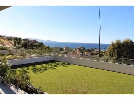 appartement de prestige de 46 m2 en location saint-florent  corse