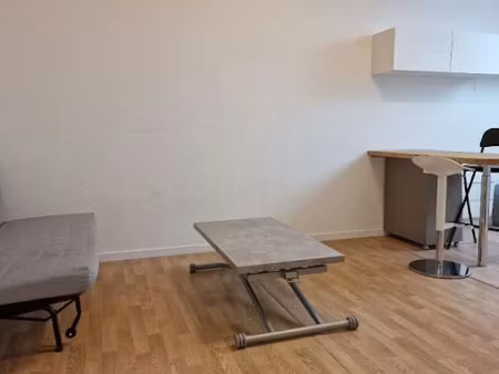 location appartement 1 pièce 25 m² à saint-pierre-des-corps (37700)  695 €
