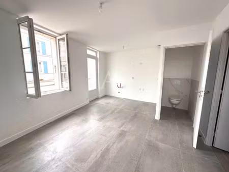 vente appartement 2 pièces 28.65 m² à saintes (17100)  96 300 €