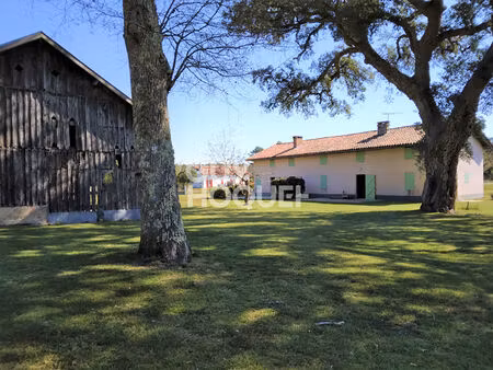 le petit frouas sud - appartement 3 couchages dans un corps de ferme en bordure de forêt