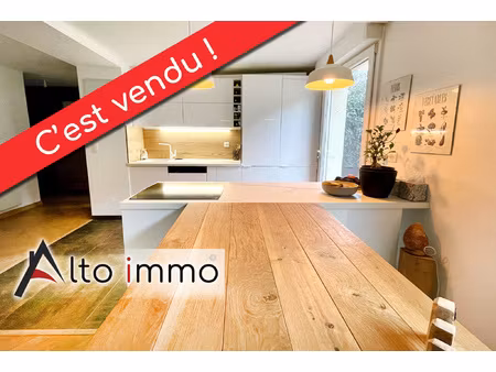 appartement f3 rénové de 60m2 en rez-de-jardin de 150m2