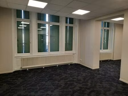 location bureau belfort 200 m²