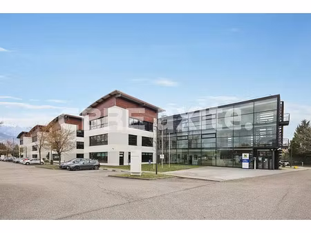 location bureau montbonnot saint martin 2 828 m²