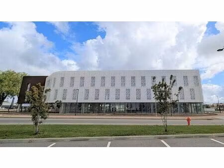 vente/location bureau muret 1 867 m²