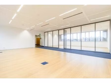 bureaux à louer à boulevard bauduin 1er 25 louvain-la-neuve (vba82891)